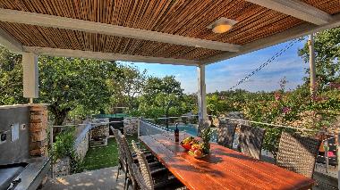 Ferienhaus in Dolenji Krnicari (Istarska) oder Ferienwohnung oder Ferienhaus