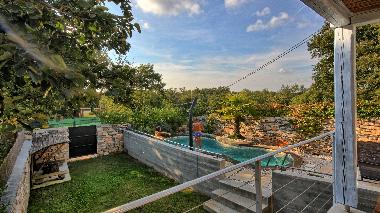 Ferienhaus in Dolenji Krnicari (Istarska) oder Ferienwohnung oder Ferienhaus