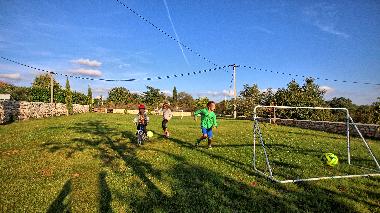 Ferienhaus in Dolenji Krnicari (Istarska) oder Ferienwohnung oder Ferienhaus