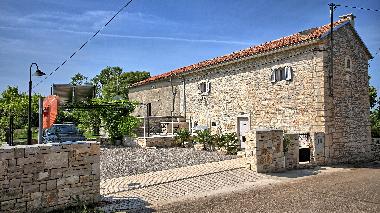 Ferienhaus in Dolenji Krnicari (Istarska) oder Ferienwohnung oder Ferienhaus