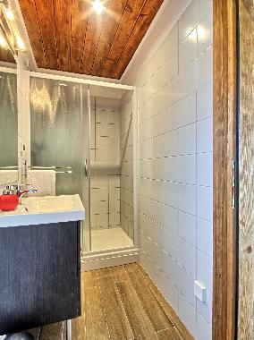 Ferienhaus in Dolenji Krnicari (Istarska) oder Ferienwohnung oder Ferienhaus