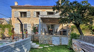 Ferienhaus in Dolenji Krnicari (Istarska) oder Ferienwohnung oder Ferienhaus