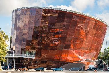 Konzerthalle "Great Amber"