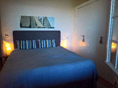 Schlafzimmer mit 160er Box Sping Bett