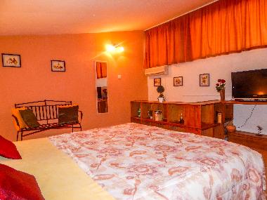 Ferienhaus in Makarska/ Puharici (Splitsko-Dalmatinska) oder Ferienwohnung oder Ferienhaus