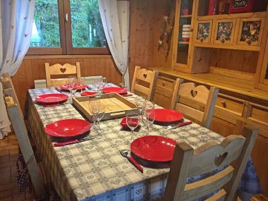Chalet in Thollon-les-M�mises (Haute-Savoie) oder Ferienwohnung oder Ferienhaus
