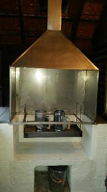 Holzkohlegrill