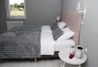 Schlafzimmer 4