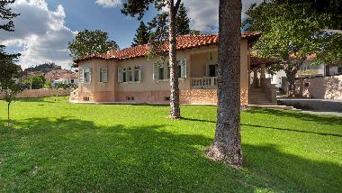 Villa in Sinj (Splitsko-Dalmatinska) oder Ferienwohnung oder Ferienhaus