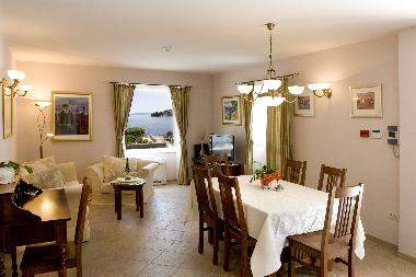 Villa in Sumartin (Splitsko-Dalmatinska) oder Ferienwohnung oder Ferienhaus