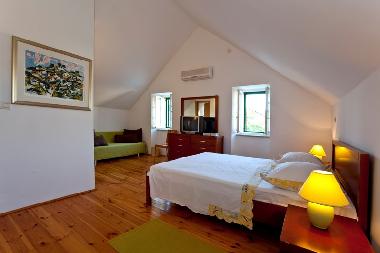 Villa in Sumartin (Splitsko-Dalmatinska) oder Ferienwohnung oder Ferienhaus