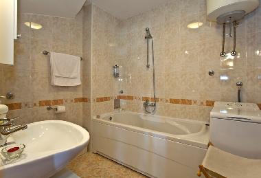 Villa in Sumartin (Splitsko-Dalmatinska) oder Ferienwohnung oder Ferienhaus