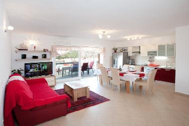 Villa in Mirca (Splitsko-Dalmatinska) oder Ferienwohnung oder Ferienhaus