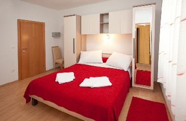 Villa in Mirca (Splitsko-Dalmatinska) oder Ferienwohnung oder Ferienhaus