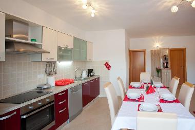 Villa in Mirca (Splitsko-Dalmatinska) oder Ferienwohnung oder Ferienhaus