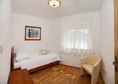 Ferienwohnung in Dugi Rat (Splitsko-Dalmatinska) oder Ferienwohnung oder Ferienhaus