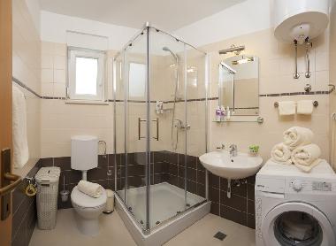 Ferienwohnung in Dugi Rat (Splitsko-Dalmatinska) oder Ferienwohnung oder Ferienhaus