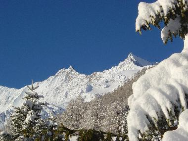 Ausblick vom Haus ACIMO mit Mischabelkette