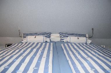 Doppelbett mit hochwertigen Kaltschaummatratzen