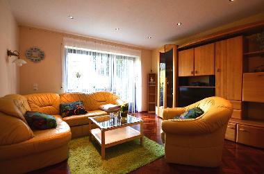 Wohnzimmer mit Etisch