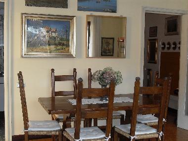 Gro�es helles Wohnzimmer 