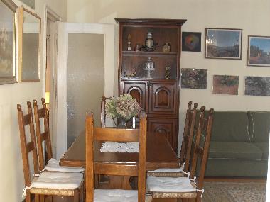 Wohnzimmer von der Terrasse aus gesehen