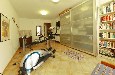 Fitnessraum - Bibliothek