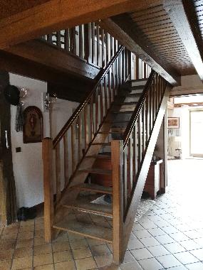 Holztreppe zum 1.OG