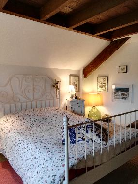 1 Schlafzimmer im 1. OG