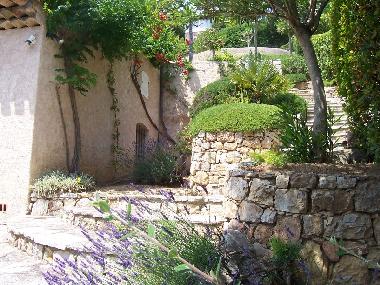 Sch�ne  Aussentreppe zum sportlich bleiben oder werden