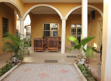 Cour+Terrasse:Rez de chauss�e