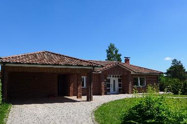 Ferienhaus in Zarrentin OT Neuhof (Mecklenburg-Schwerin) oder Ferienwohnung oder Ferienhaus
