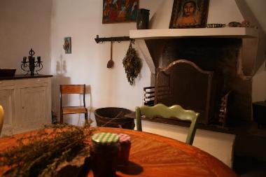 Spanische K�che mit offene Kamin Loft unten