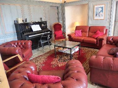 Schloss / Burg in Sainte Colombe (C�te-d