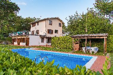 Villa in San Valentino in A.C. (Pescara) oder Ferienwohnung oder Ferienhaus