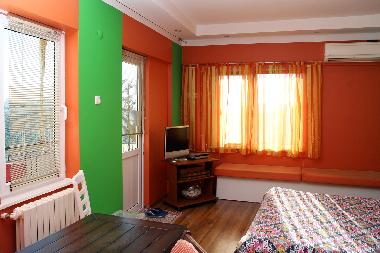 Gro�es G�stezimmer mit Doppelbett