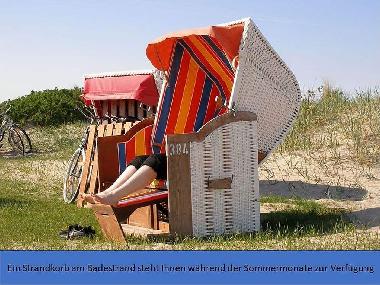 Strandkorb am Badestrand w�hrend der Sommermonate