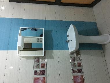 Salle douche du studio