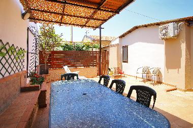 Villa in Campofelice Di Roccella (Palermo) oder Ferienwohnung oder Ferienhaus
