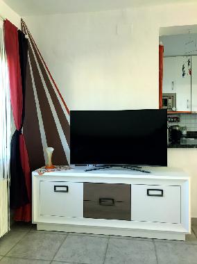 Cuverd-TV in verschiedenen Sprachen