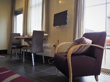 digitales Fernsehsender  auch mit deutschen Sendern,