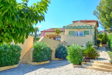 Villa in Saint-Aygulf (Var) oder Ferienwohnung oder Ferienhaus