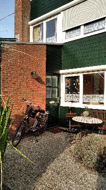 Vorderansicht - alle Schlafr�ume mit Au�enrollos