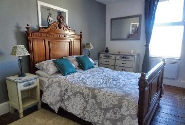 Pension in Lauzun (Lot-et-Garonne) oder Ferienwohnung oder Ferienhaus