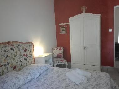 Ferienhaus in BEDARRIDES (Vaucluse) oder Ferienwohnung oder Ferienhaus