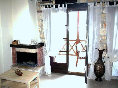 Wohnzimmer mit Kamin