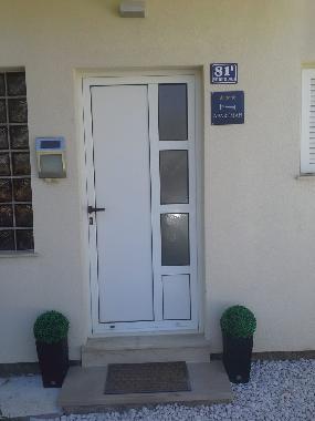 Ferienhaus in Kastel Novi (Splitsko-Dalmatinska) oder Ferienwohnung oder Ferienhaus