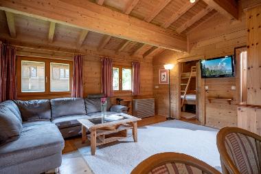 Wohnzimmer Ferienhaus L�rche im Hotelgarten