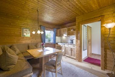 Wohnbereich im Ferienhaus Seerose im Hotelgarten