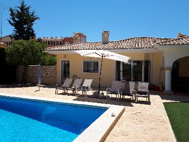 Ferienhaus in Bonalba - Muchamiel - Alicante (Alicante / Alacant) oder Ferienwohnung oder Ferienhaus